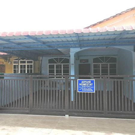 Aryani Homestay Kampong Kelemak Bagian luar foto