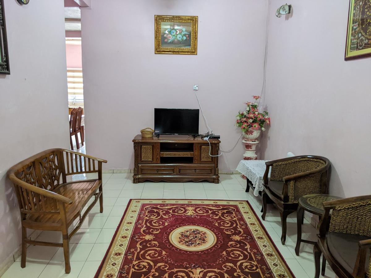 Aryani Homestay Kampong Kelemak Ruang foto